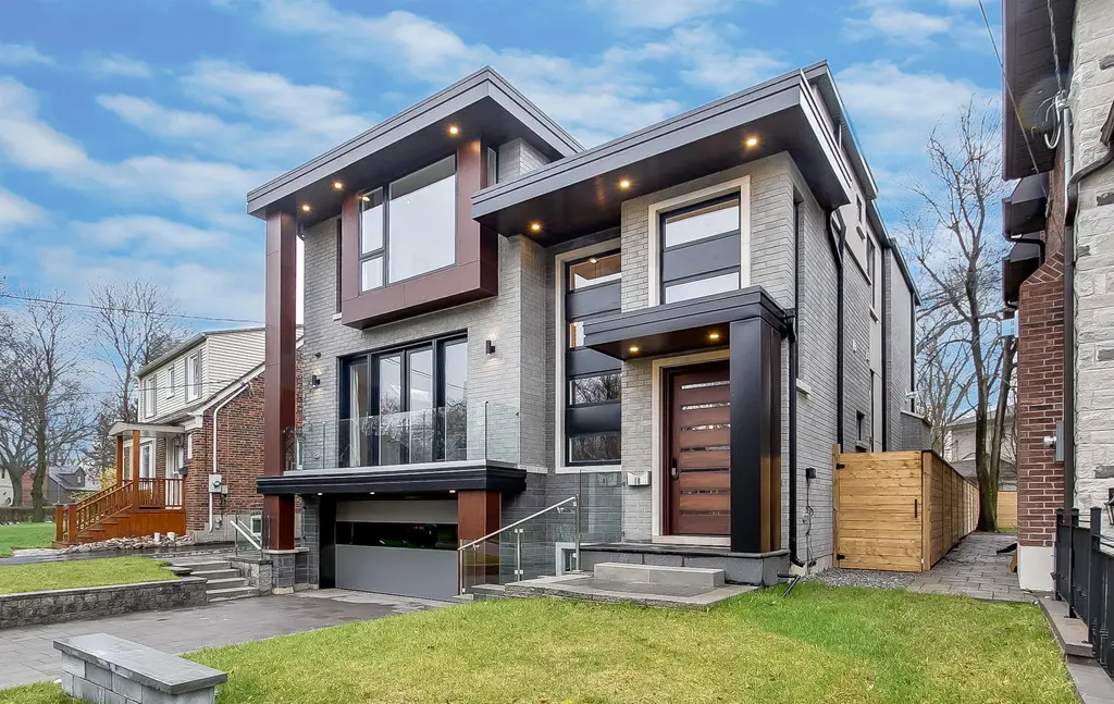 18 Walker Road — modern front elevation